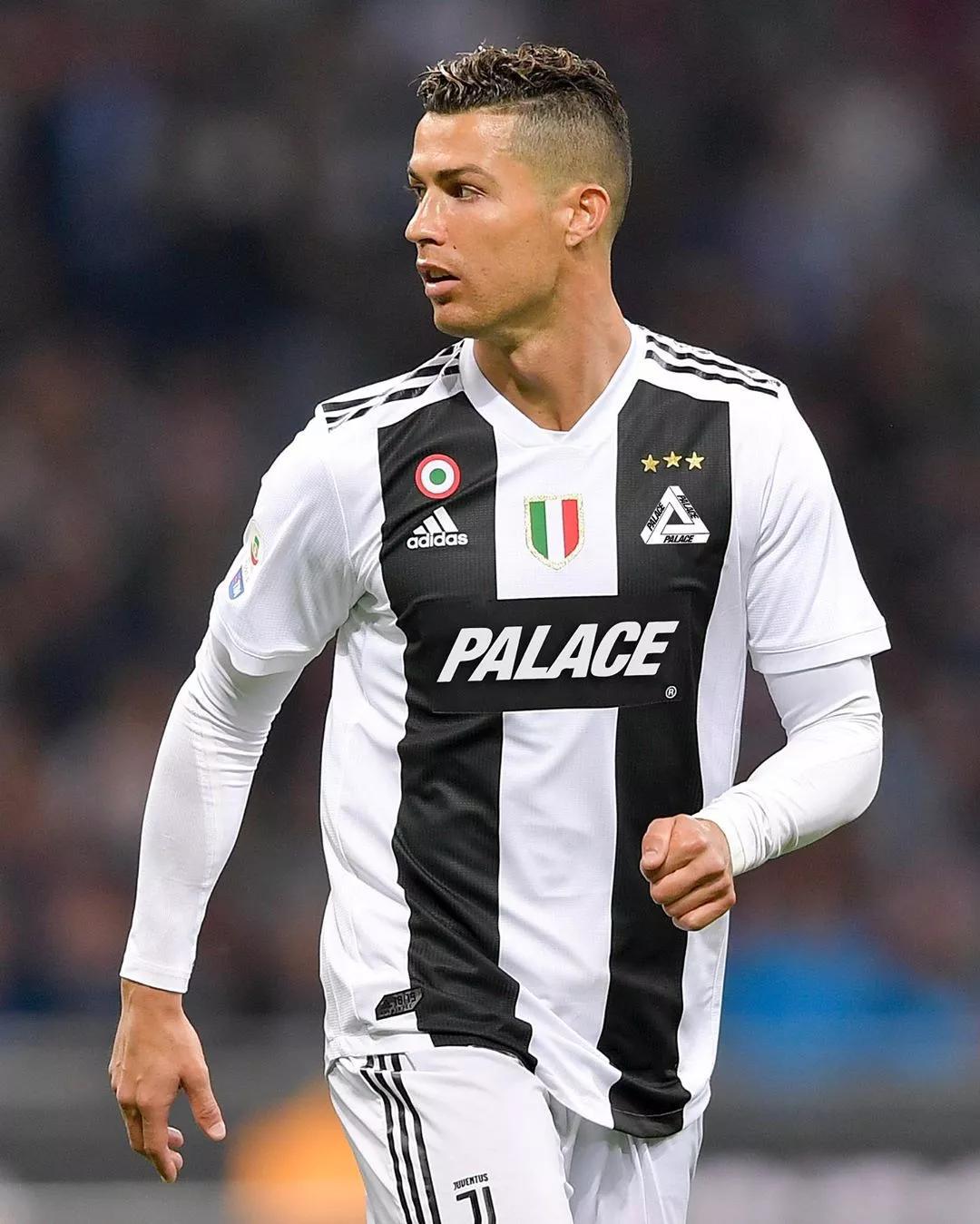 综合体育专业评论文章 深入解析比赛细节