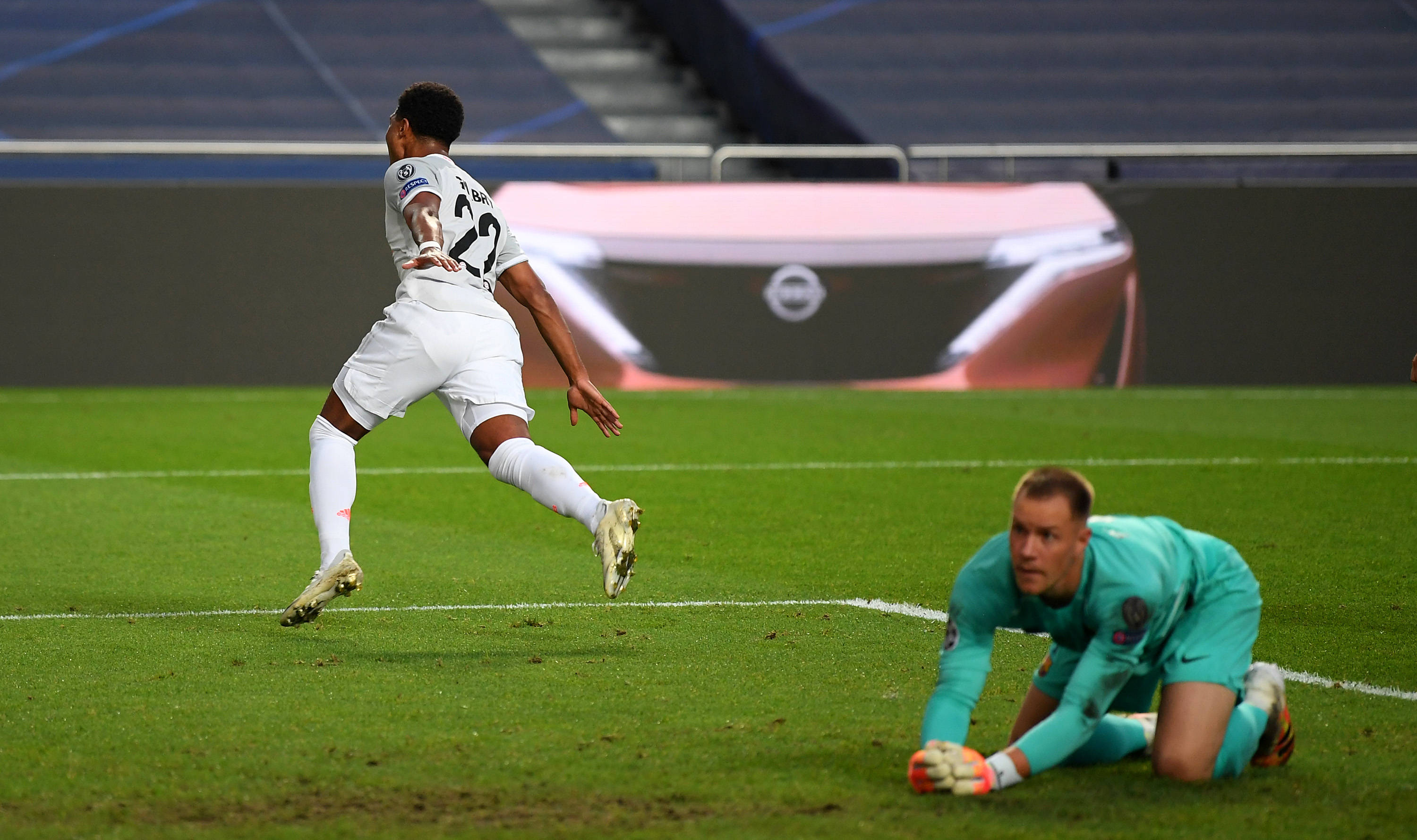 NBA最佳阵容预测 球员表现横向比较