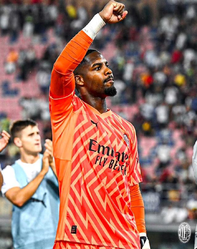 魏祥鑫签约法甲欧塞尔 明年7月正式加盟